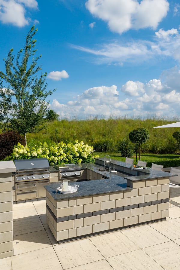 Cocina exterior en el patio trasero Raffinato Smooth