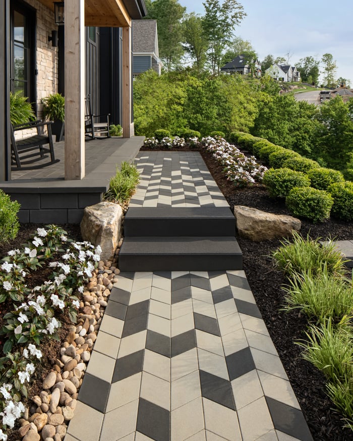 Sendero lateral con adoquines Diamond