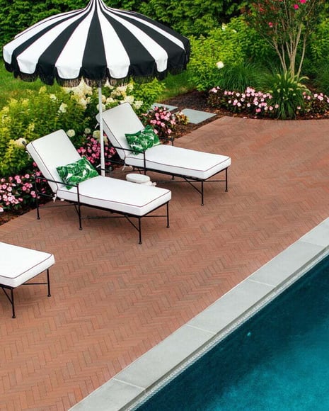 Adoquín Westmount de Techo-Bloc en patrón de espiga