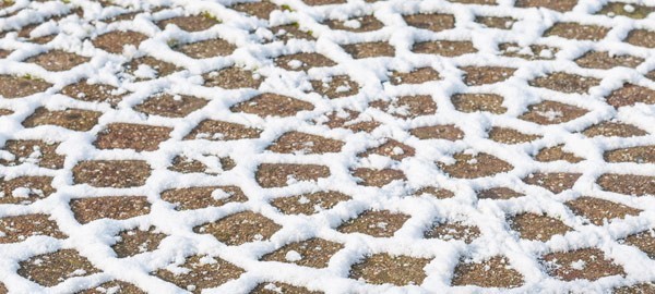 Winter-Curb-Appeal-13.jpg