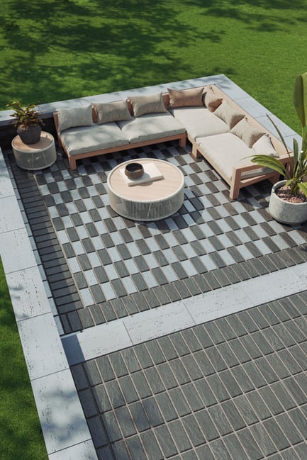 adoquines-de-ladrillo-Mika-pavés-Primer-TechoBloc-Series2023_07_MikaTravertina-sunkenLiving-WEB (2)