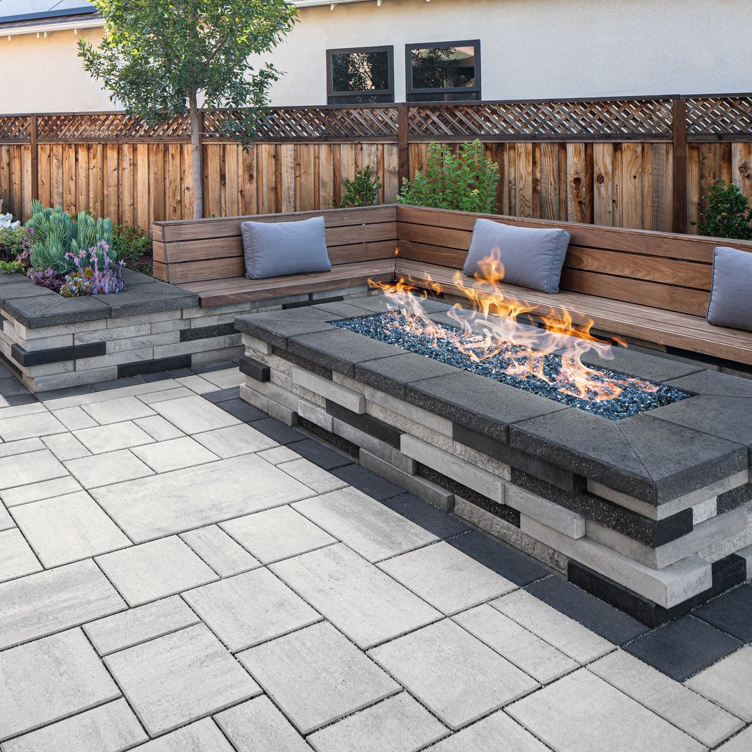 Patio trasero con adoquines Techo-Bloc